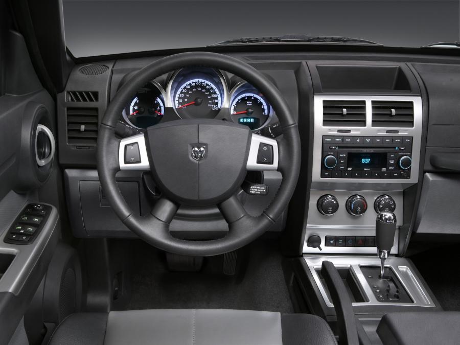  Dodge Nitro 2007 года  (фото 140 из 152)